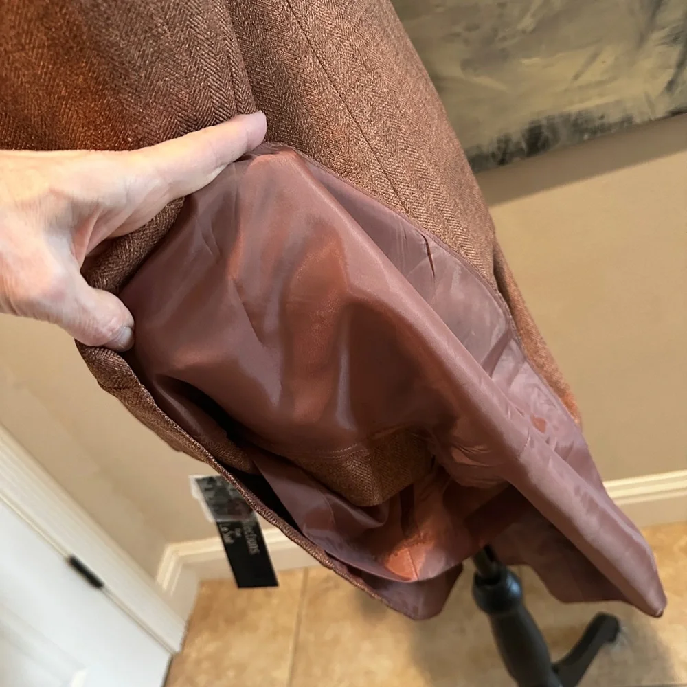 Le Suit Rust Brown Blazer and Skirt Set with Patterned Scarf (new) Size 14 - Picture 7 of 11